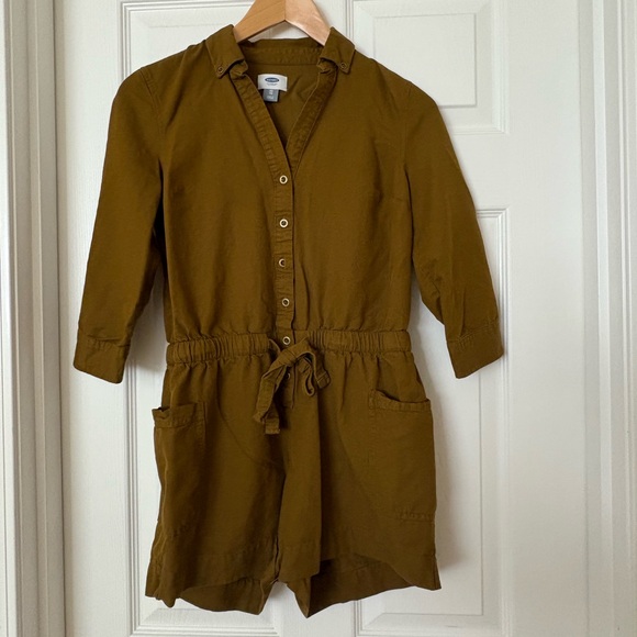 Old Navy brown Romper - Picture 2 of 6